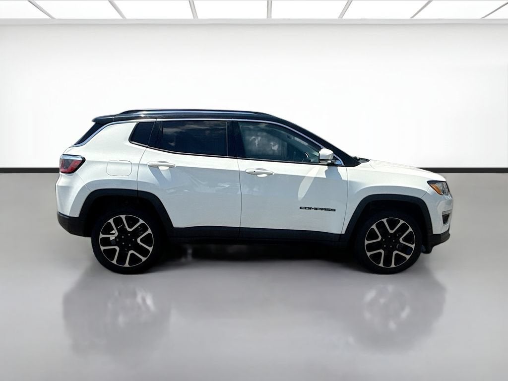 2019 Jeep Compass — detail view