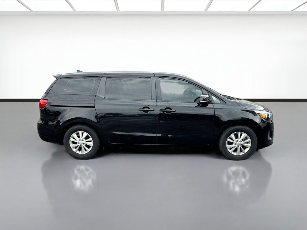 2018 Kia Sedona — detail view