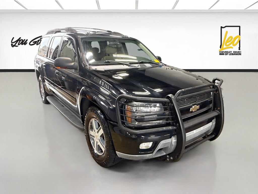 2005 Chevrolet Trailblazer — rear three-quarter view