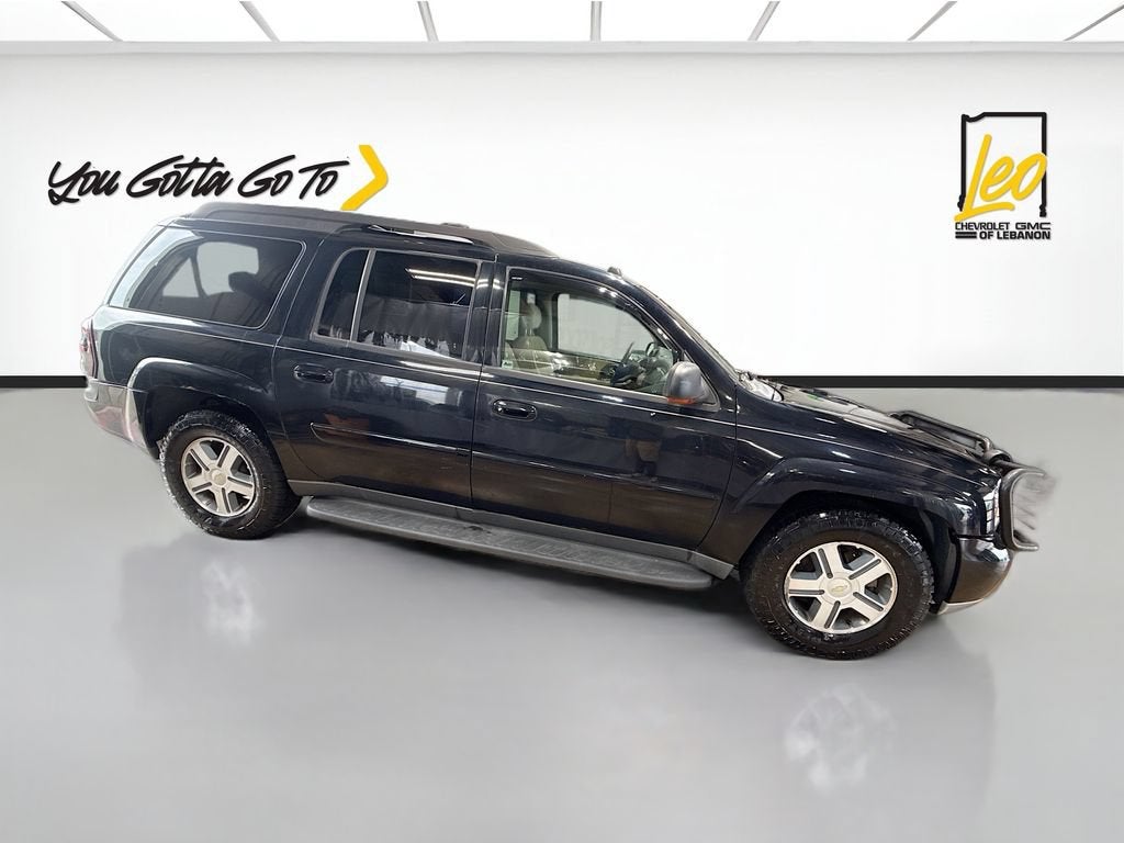 2005 Chevrolet Trailblazer — interior view