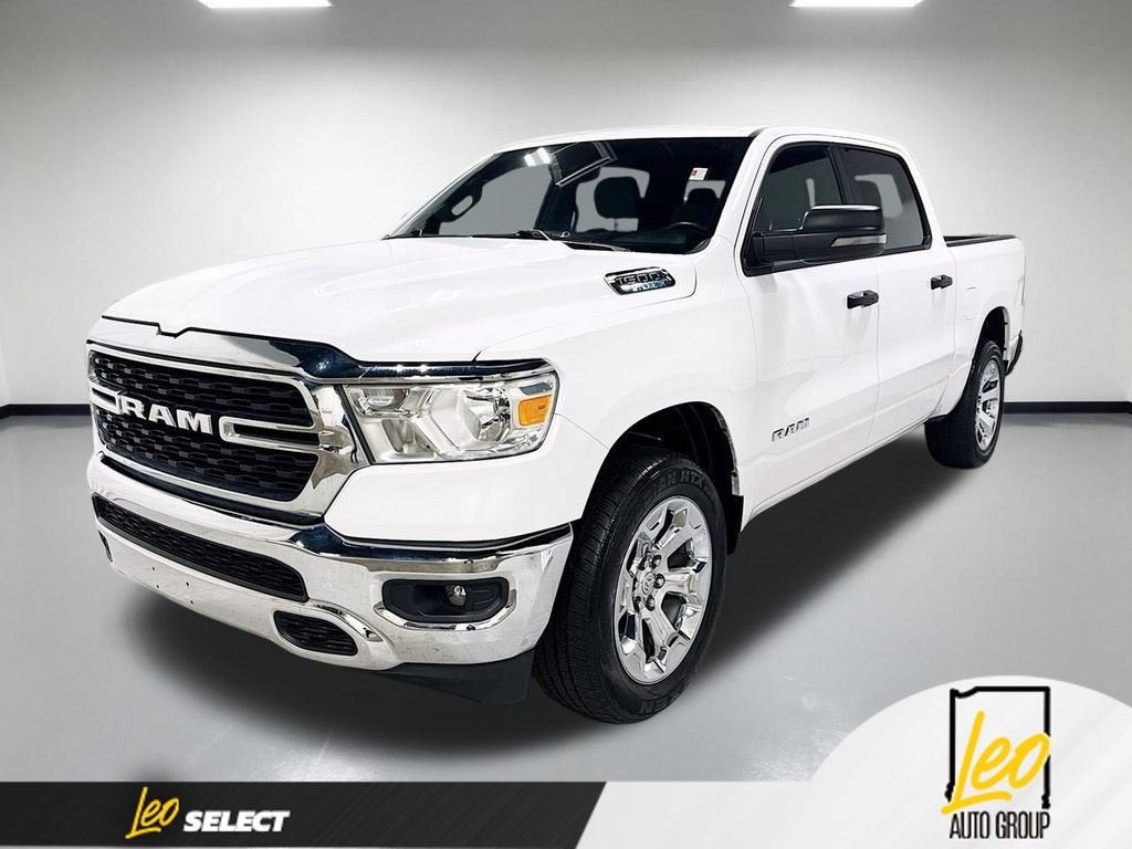 2023 RAM 1500 Big Horn Crew Cab 4x4 5'7" Box in White — front three-quarter view